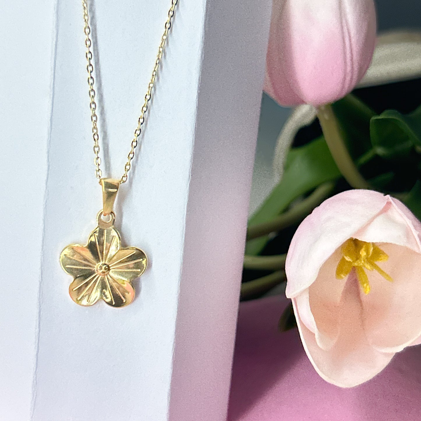 Aragon Necklace