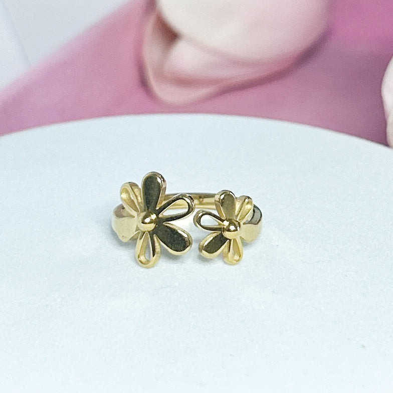 Duo Flower Ring