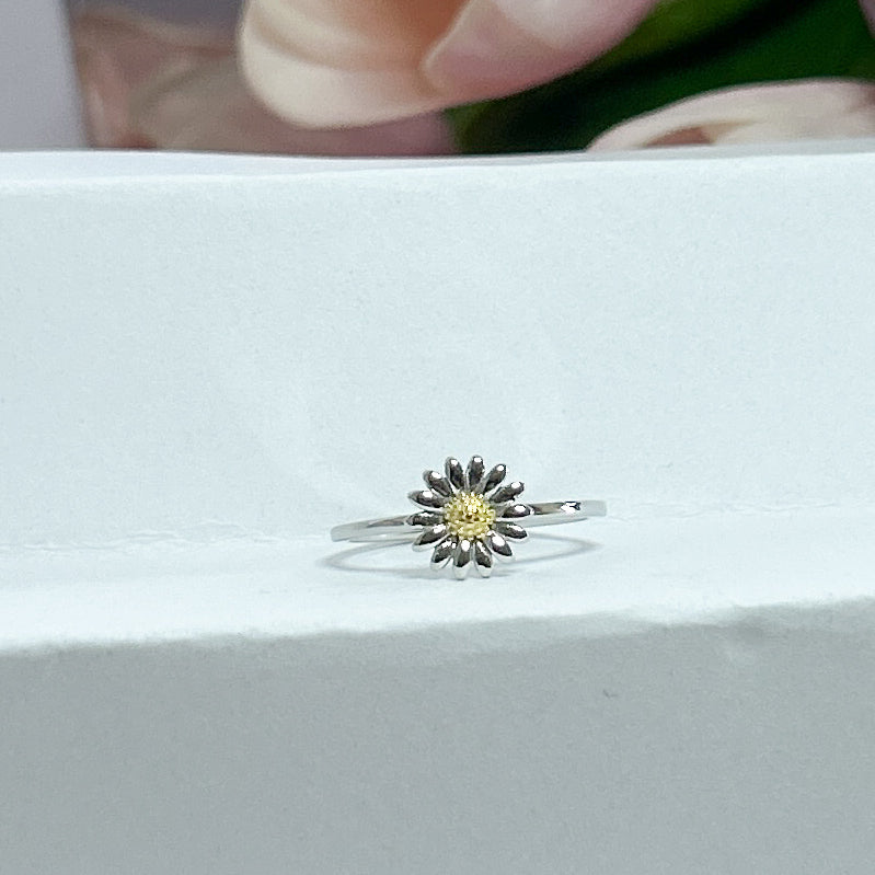 Daisy Ring
