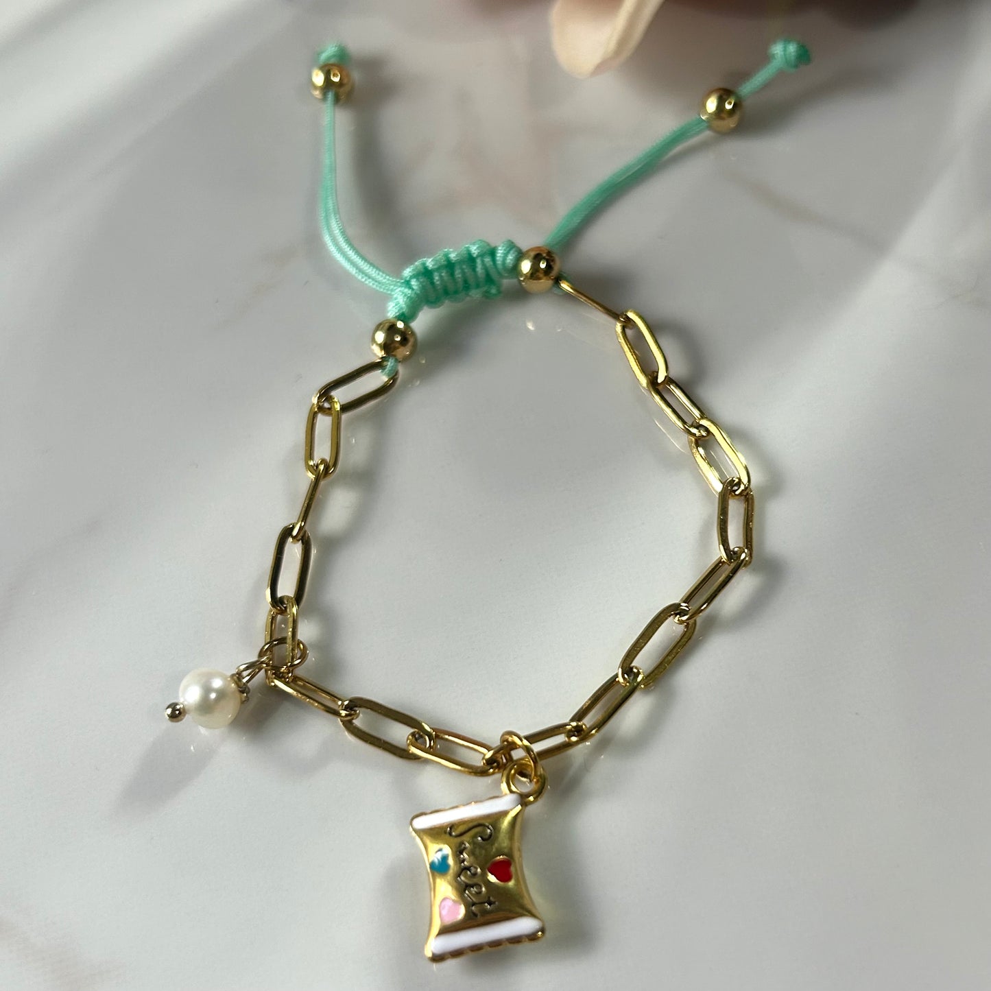 Mi-O bracelet