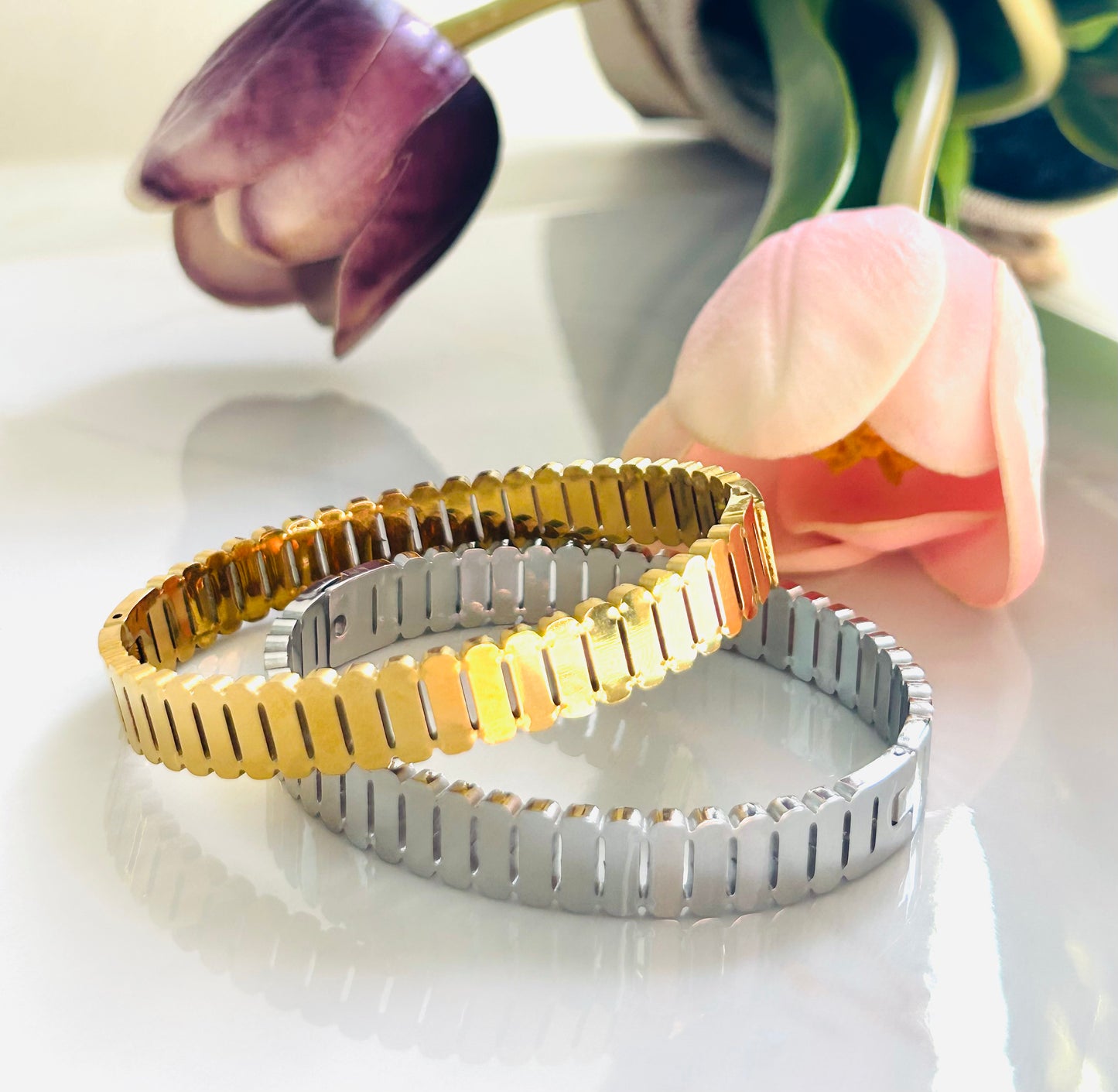 Metal Luxe Bangle