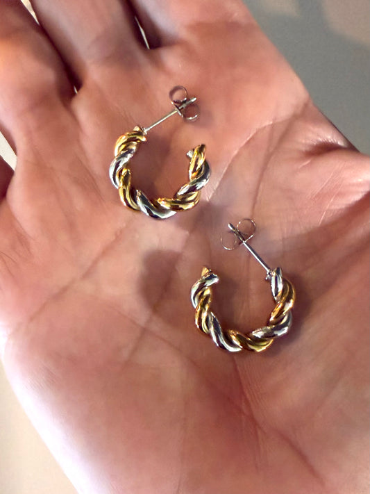 Twist Earring