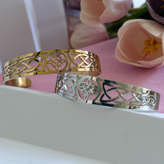 Witch Knot Cuff