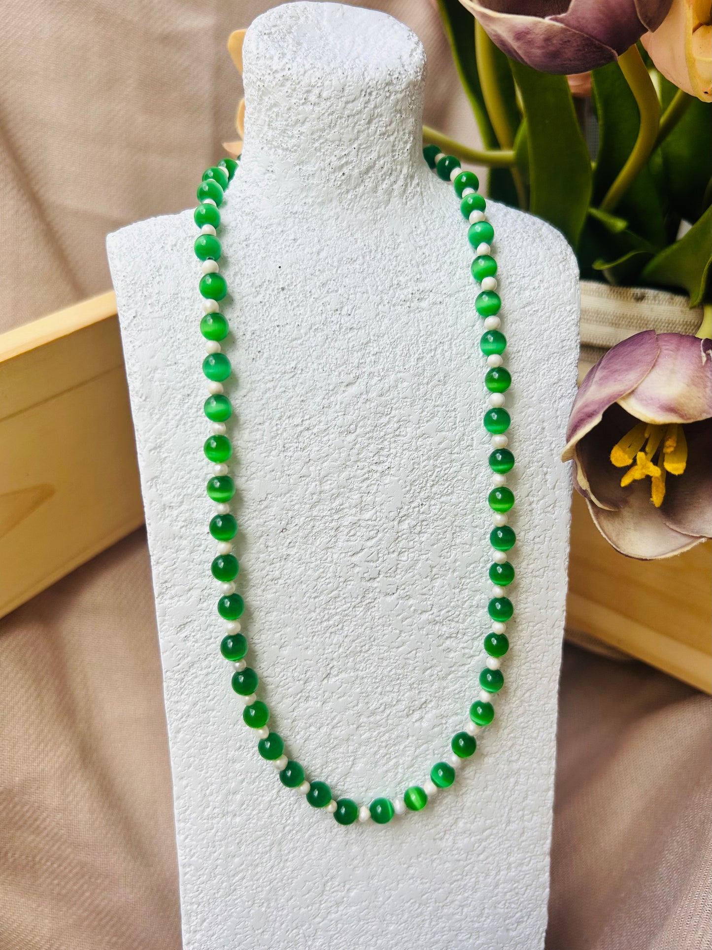 Green Eye Collar