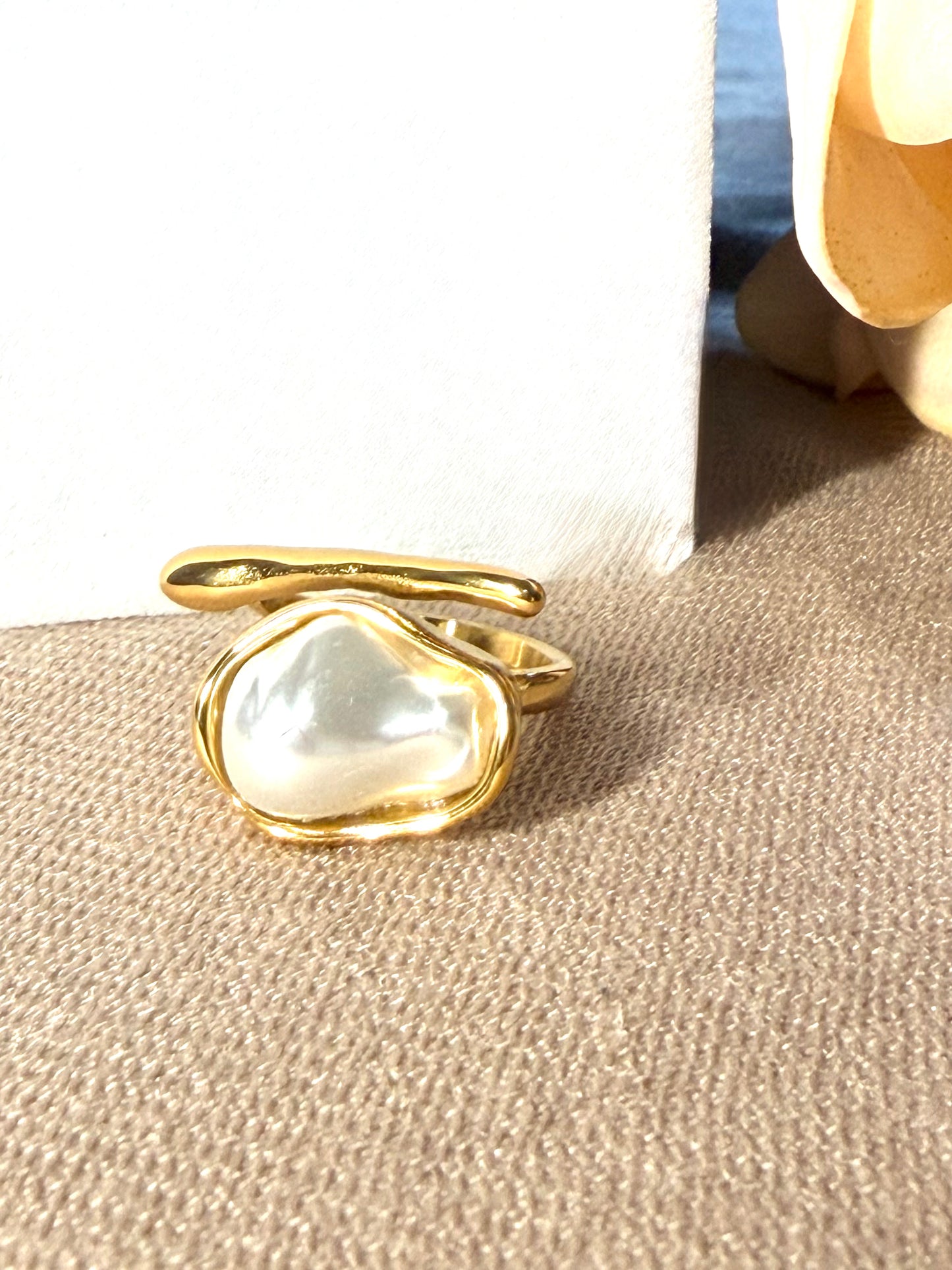 Barroque Pearl Ring