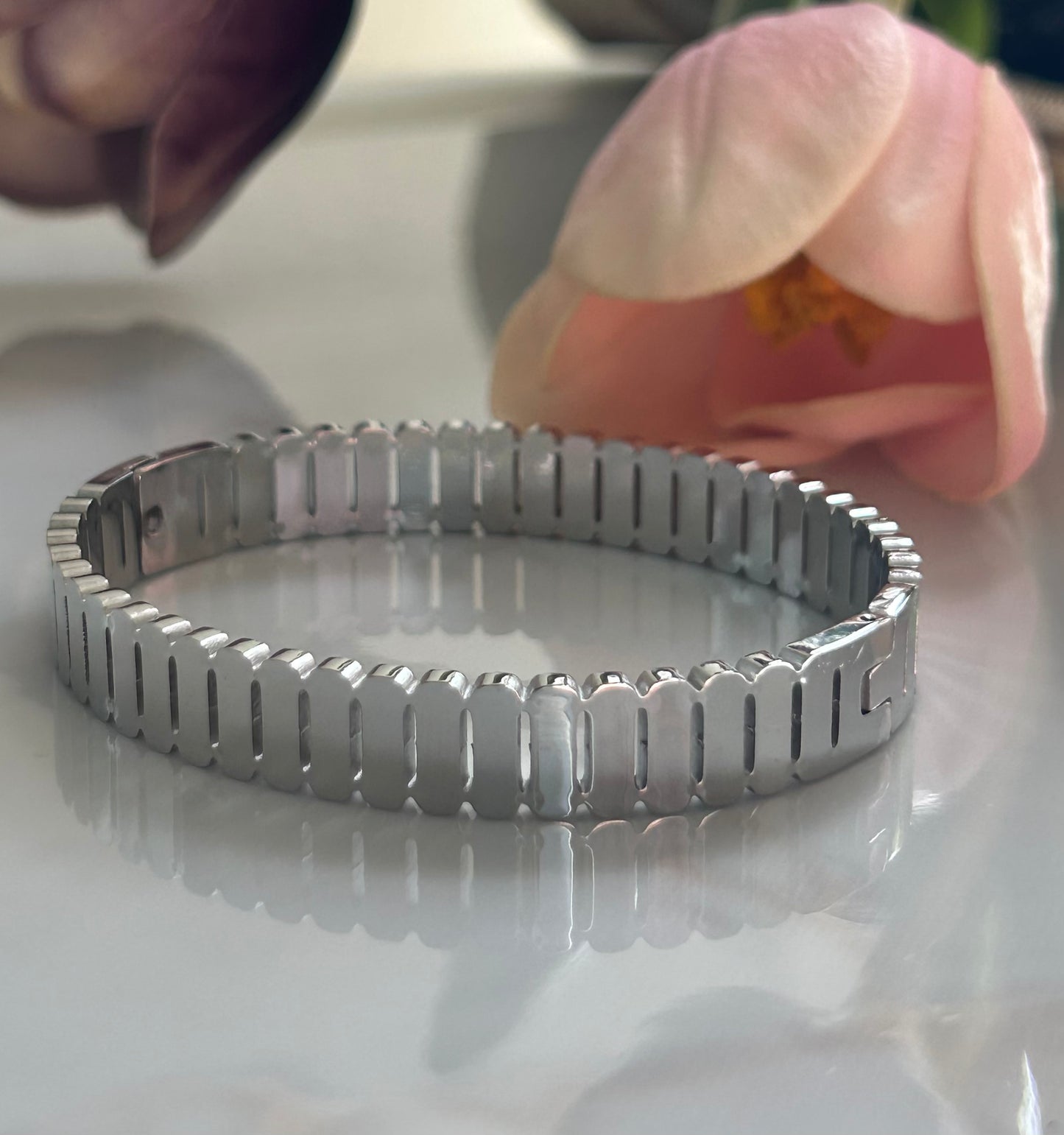 Metal Luxe Bangle